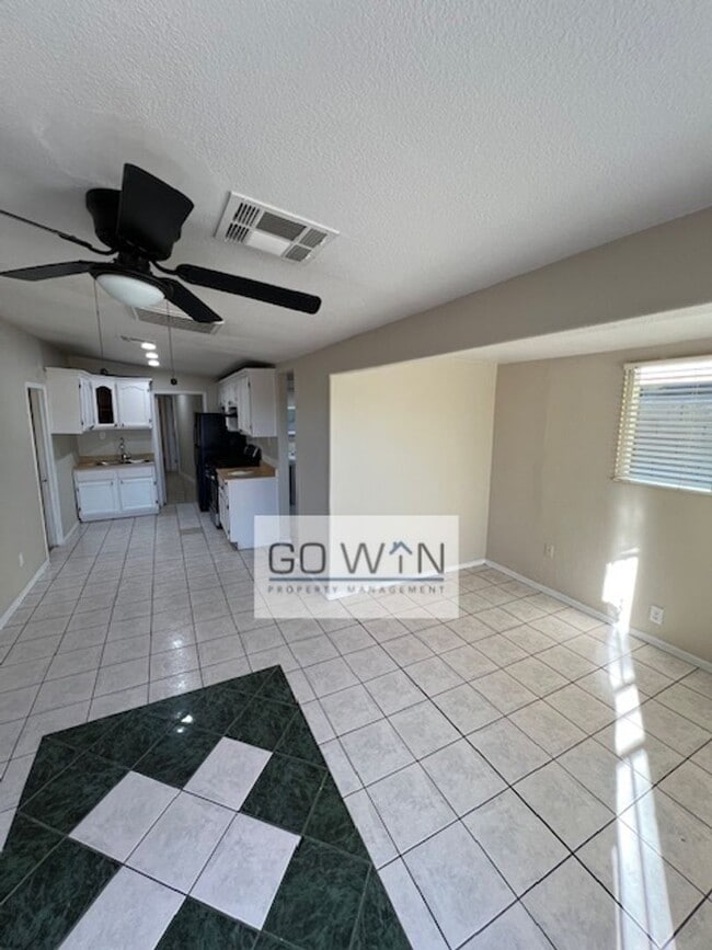 Photo - 3546 W Roosevelt St Apartment