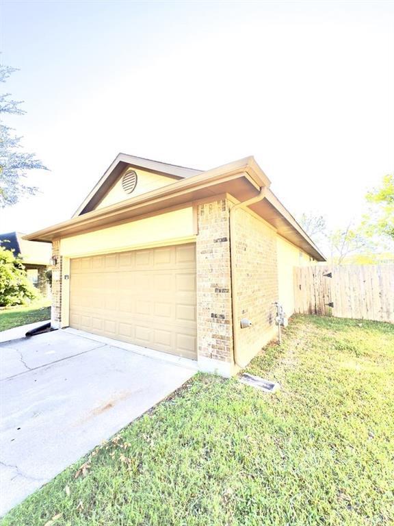 Building Photo - 13903 Winding Cypress Brook Dr