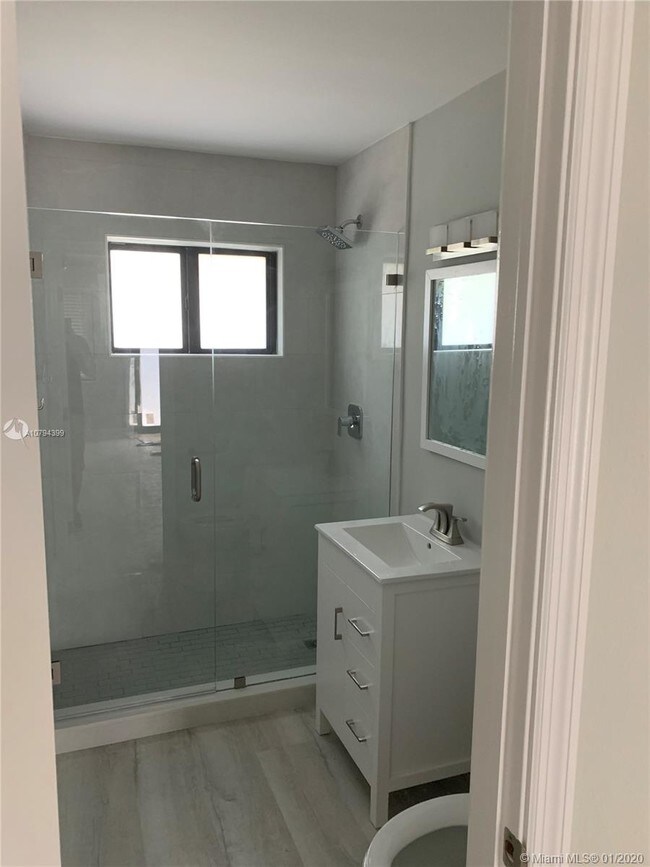 Foto del edificio - 821 N Victoria Park Rd