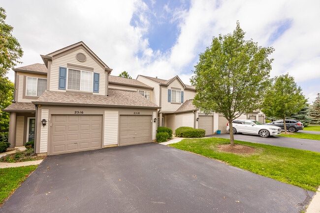 Building Photo - 2518 Carrolwood Rd