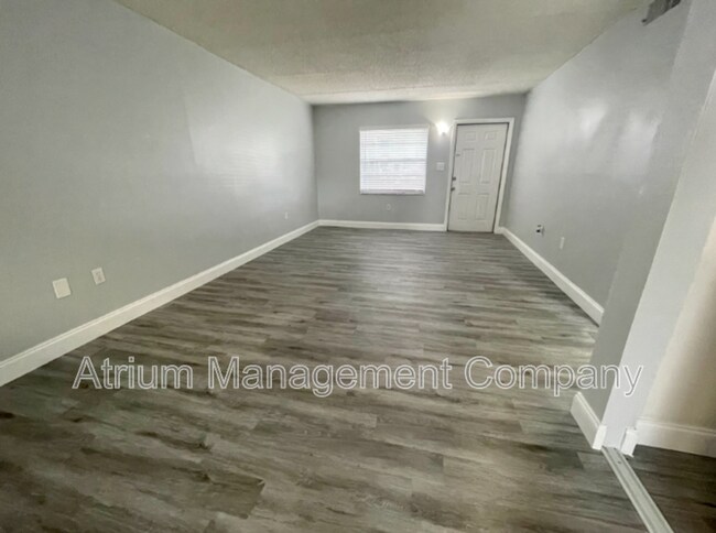 Foto del edificio - 5305 N Boulevard