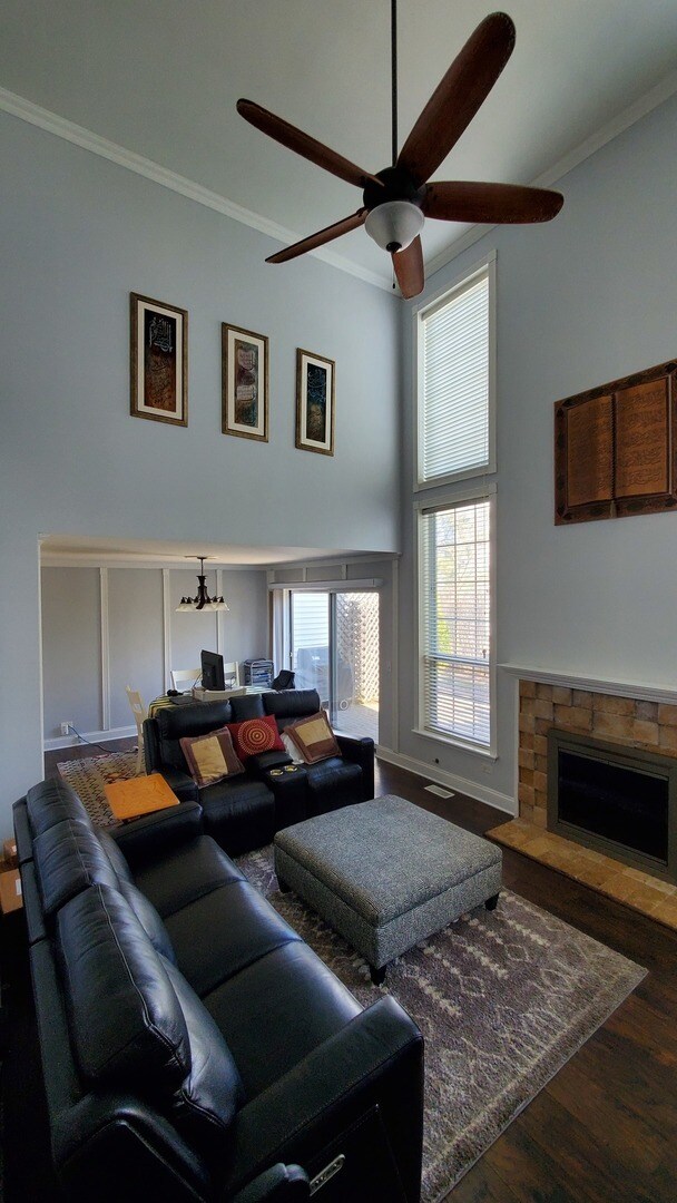 Building Photo - 115 Meadowbrook Ln