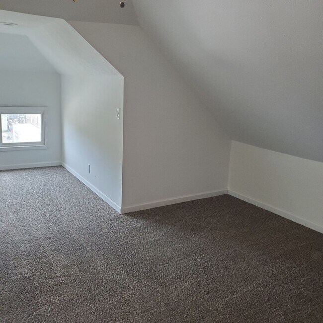 Foto del edificio - 4bdm House for Rent