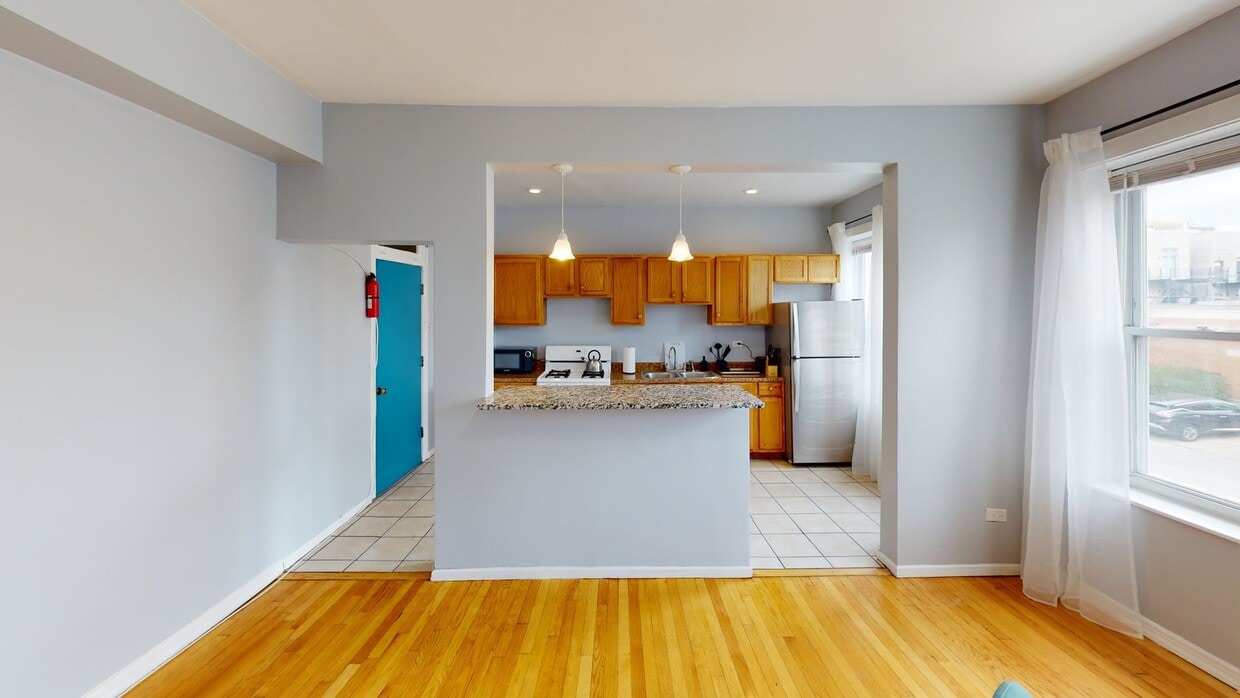 Photo - Private bedroom in 3 bed/1 bath Home
