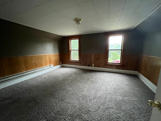 Building Photo - 1414 Beltrami Ave NW