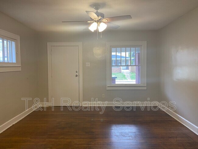 Building Photo - 4220 Carrollton Ave