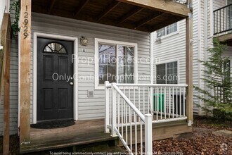 Building Photo - 12929 NE Prescott Dr