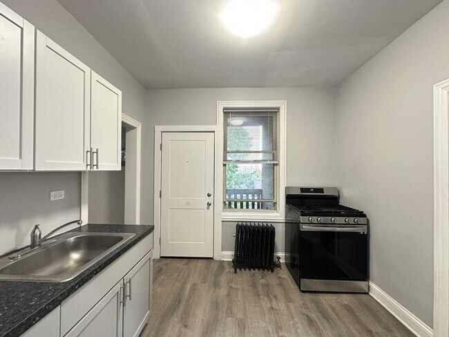Foto del edificio - 1214 W Rosemont Ave