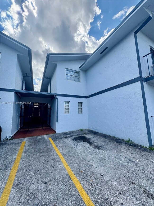 Building Photo - 5883 W 26th Ave