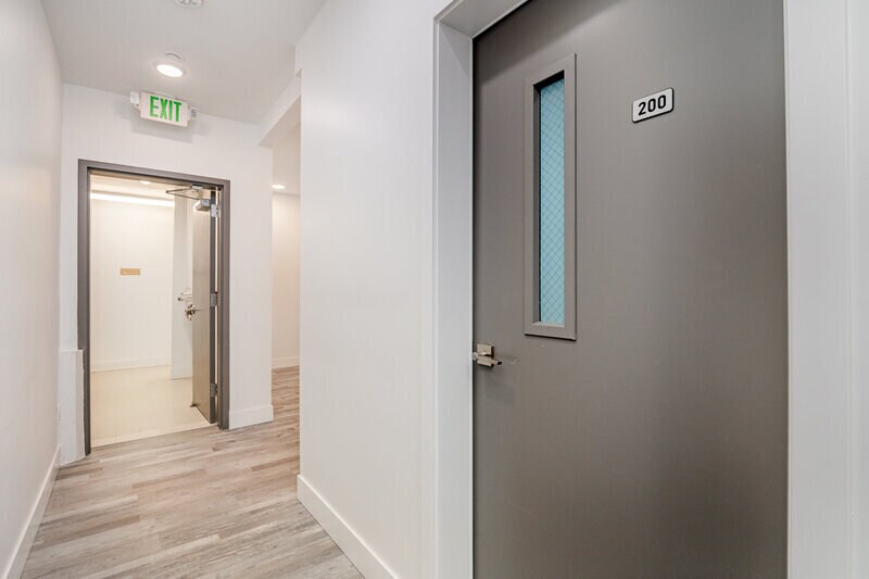 Foto principal - 1709 Harbor Ave SW