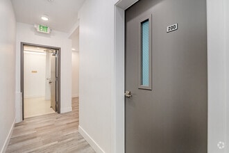 Building Photo - 1709 Harbor Ave SW