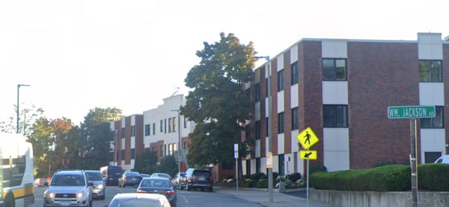 Building Photo - Modern building Brighton Center w/parking ...