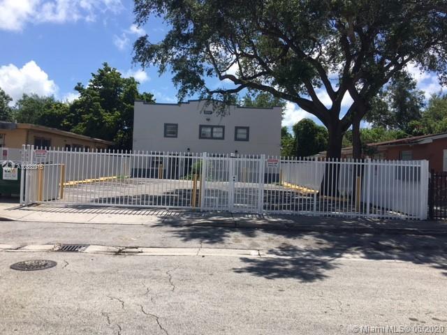 Foto del edificio - 6743 NW 2nd Ct