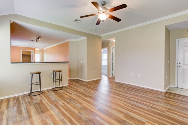 Building Photo - 7000 Crestone Rd