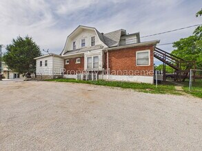 Building Photo - 6921 Prospect Ave