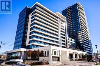 Building Photo - 7900 Bathurst St
