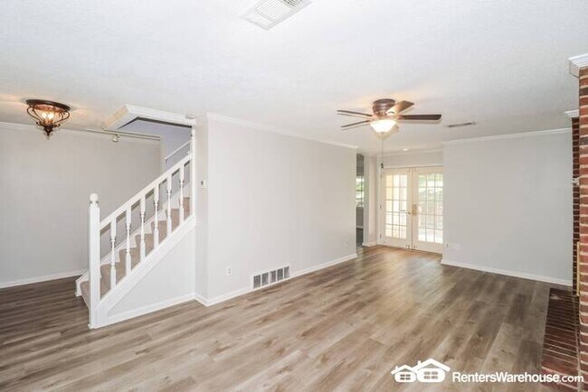 Foto del edificio - Renovated 2 Story Cordova Home