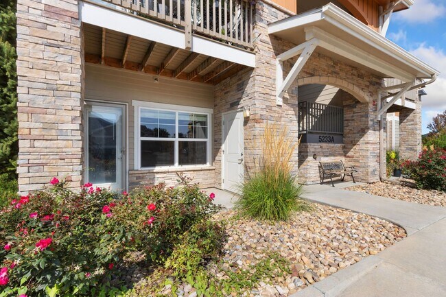 Building Photo - 5233 Boardwalk Dr