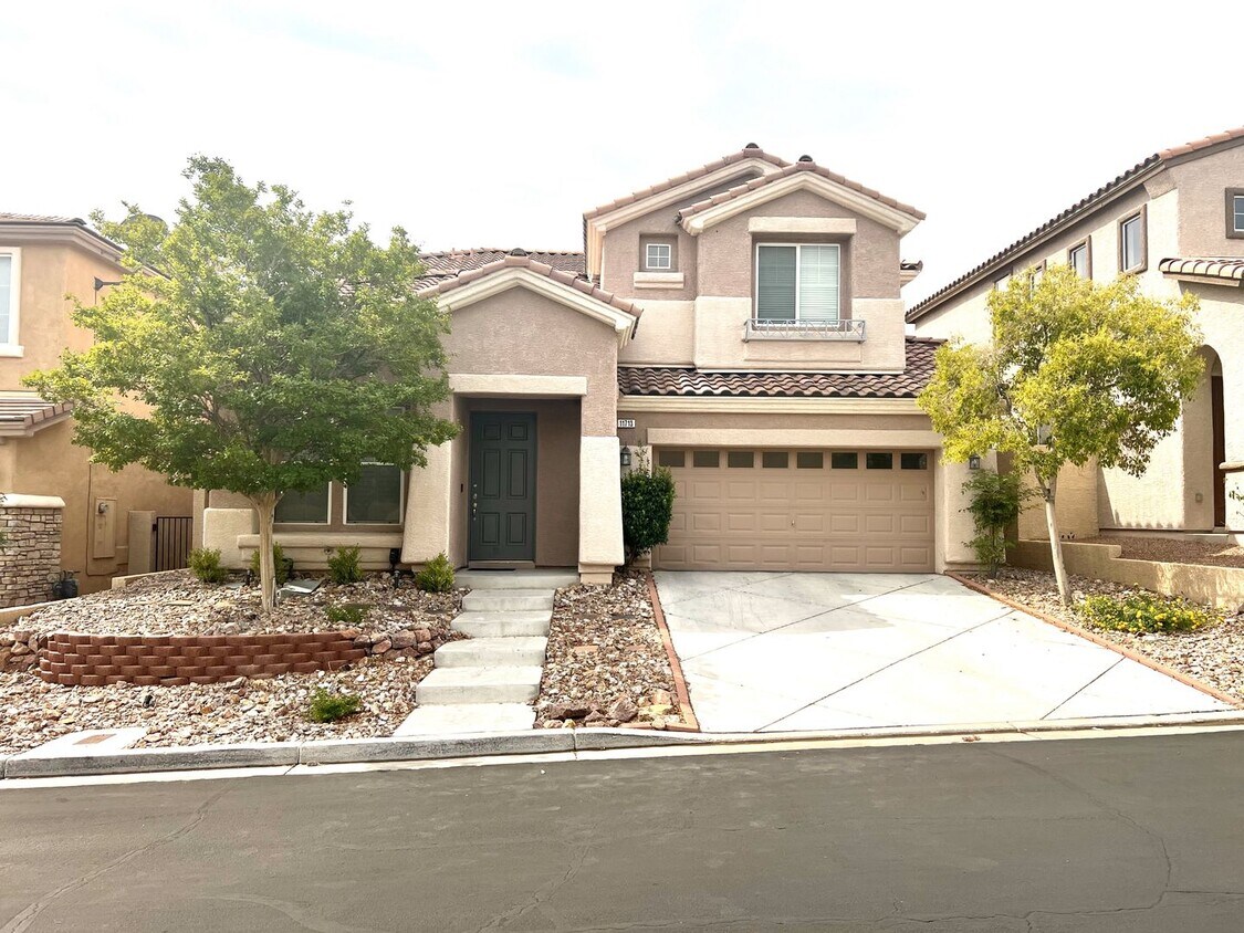 Primary Photo - Single family home in Solano at the Vistas