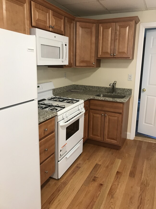 Foto del edificio - 805-807 Merrimack Street
