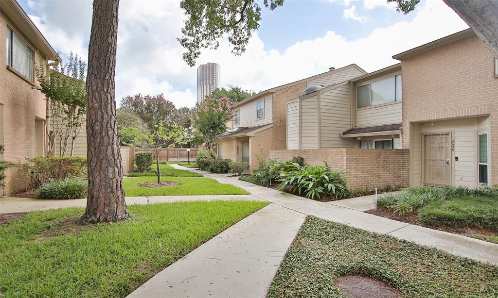 2050 Augusta Dr, Houston, TX 77057 Condo for Rent in Houston, TX