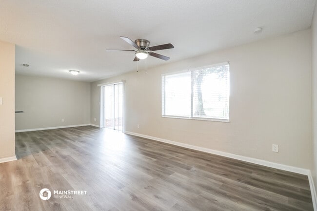 Building Photo - 3221 Sandspur Dr