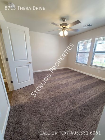 Building Photo - 8713 Thera Dr