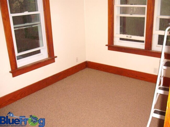 Foto del edificio - 312-316 N Mill St