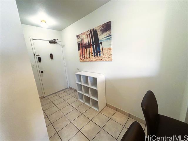 Building Photo - 2345 Ala Wai Blvd