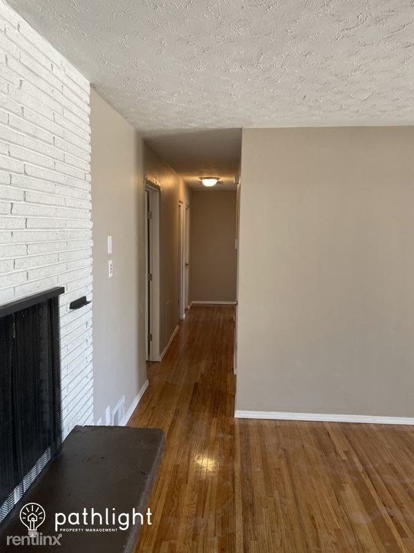 Building Photo - 4 br, 2 bath House - 1220 Garcia St NE UNIT