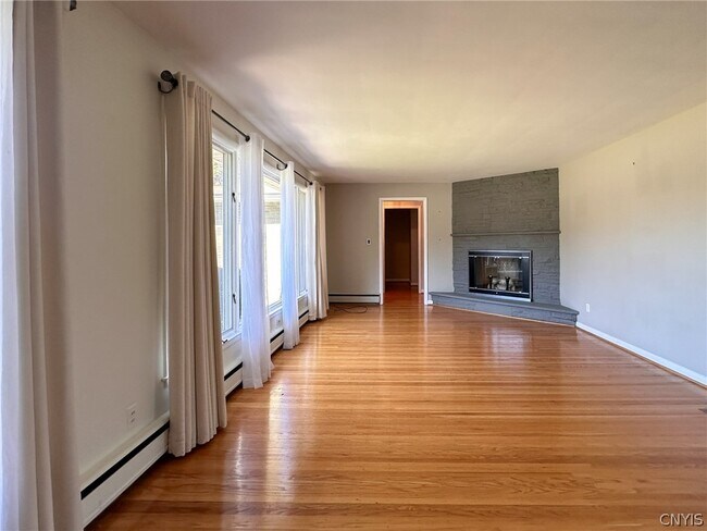 Building Photo - 14 Wheatley Cir