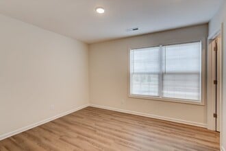 Building Photo - 2809 Cruze Dr