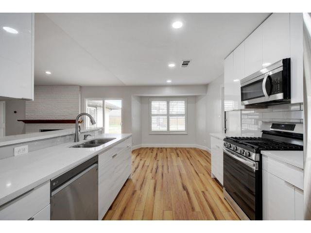 Building Photo - 2207 Kenbridge Dr
