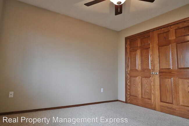 Building Photo - 2 br, 2 bath House - 8809 W 32nd St - 14