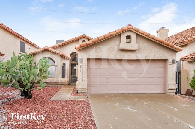 Building Photo - 1622 E Villa Theresa Dr
