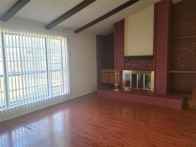 Foto del edificio - 10531 Town Square Rd