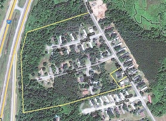 Primary Photo - Jefferson Crt- Woodlane Village