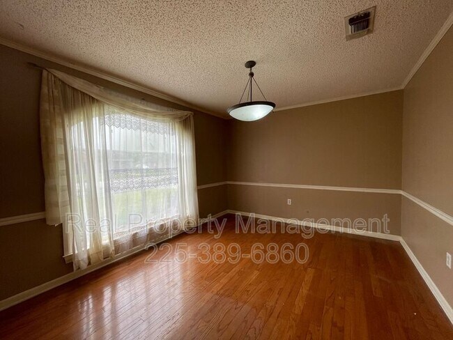 Building Photo - 13043 Carrington Pl Ave