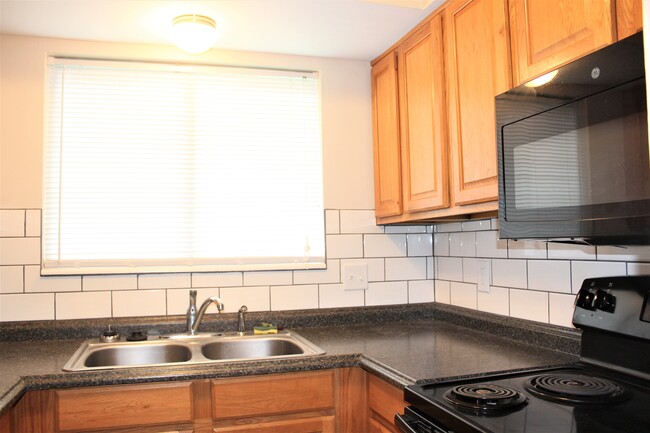 Foto del edificio - 3320 Scots Pine Way