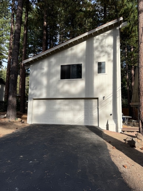 Building Photo - 210 Pelton Ln