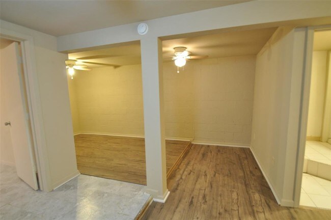 Building Photo - 134 N Milby St