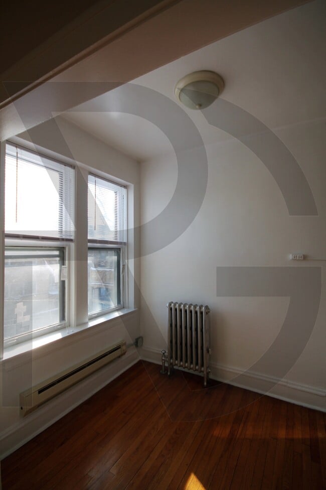 Foto del edificio - 4635 N Paulina St