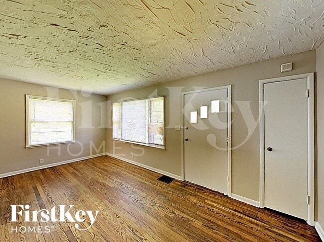 Building Photo - 6108 Bettcher Ave