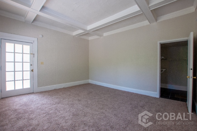 Foto del edificio - 615 Linwood Ave NE