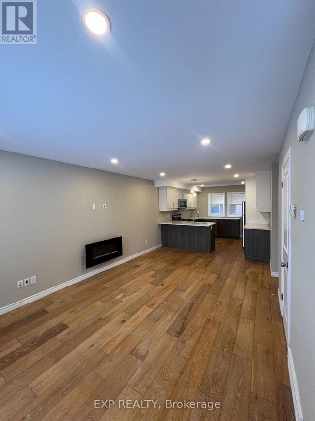 Photo du bâtiment - 510 Central Ave