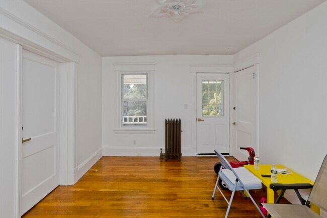 Building Photo - 62-64-64 Olmsted Dr