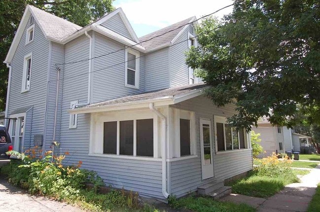 308 S Johnson - 308 S Johnson St