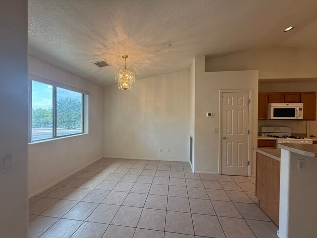 Foto del edificio - 735 S 16th St