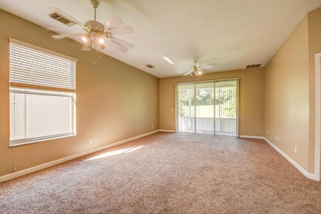 Building Photo - 638 SW Treasure Cove