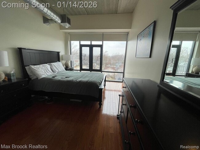 Building Photo - 101 Curry Ave